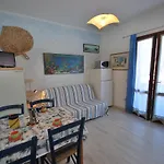 Arancio - Terrazza, Clima E Posto Auto Apartment